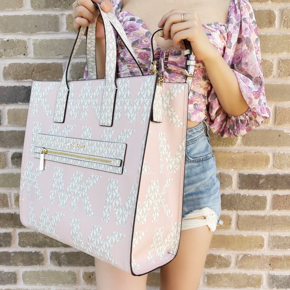 Michael Kors Kenly XL Tote Graphic Logo Vanilla MK Pink + Double Zip Wristlet - Picture 4 of 10
